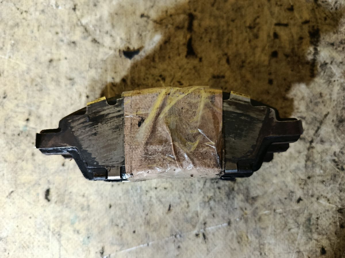 Тормозные колодки AN-761WK, AY040-NS140, D1288M-02, MN-469M, PF-2555, TD-086-2555, TD2555 на Nissan March K13 HR12DE Фото 1