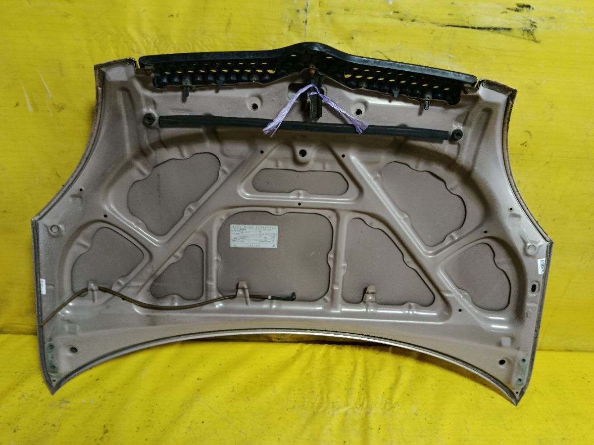 Капот на Toyota Vitz NCP10 Фото 5