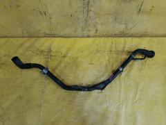 Заливная горловина топливного бака на Toyota Noah AZR60G 1AZ-FSE 77201-28240  77201-28290