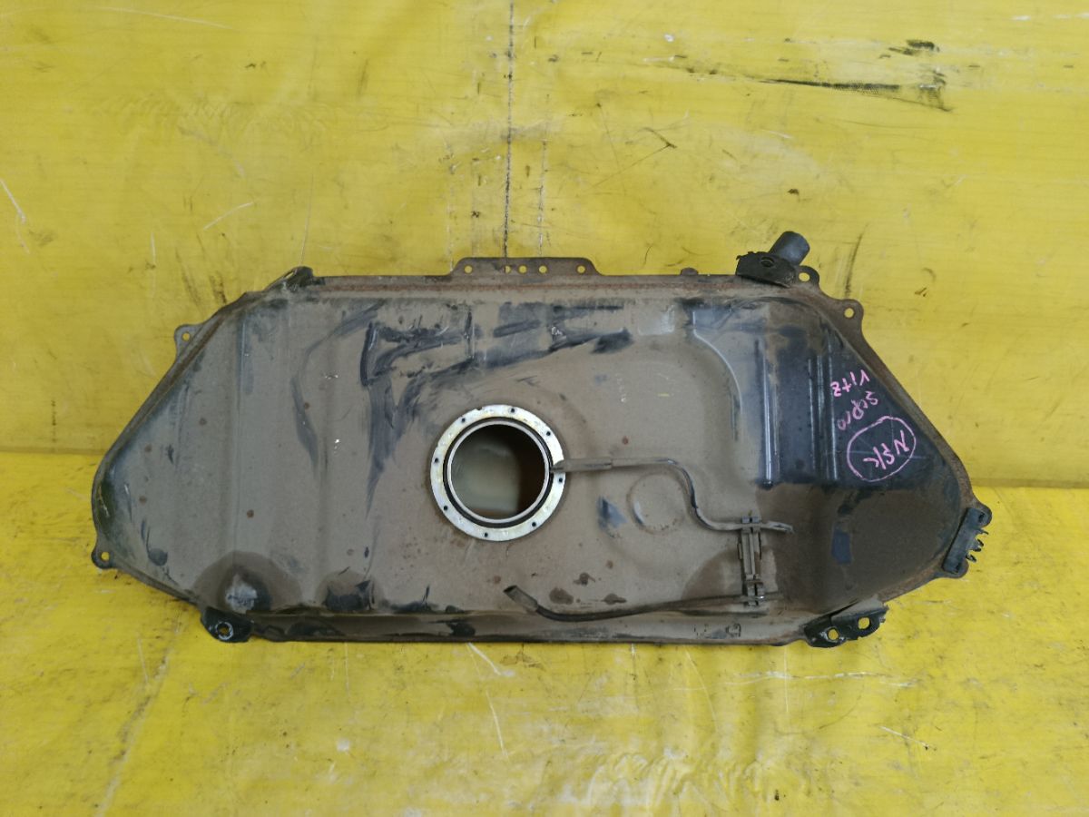 Бак топливный 77001-52020, 77001-52021 на Toyota Vitz SCP10 1SZ-FE Фото 1