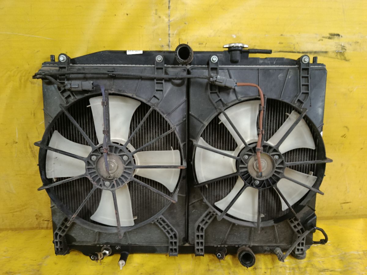 Радиатор ДВС на Honda Stepwgn RG1 K20A Фото 2