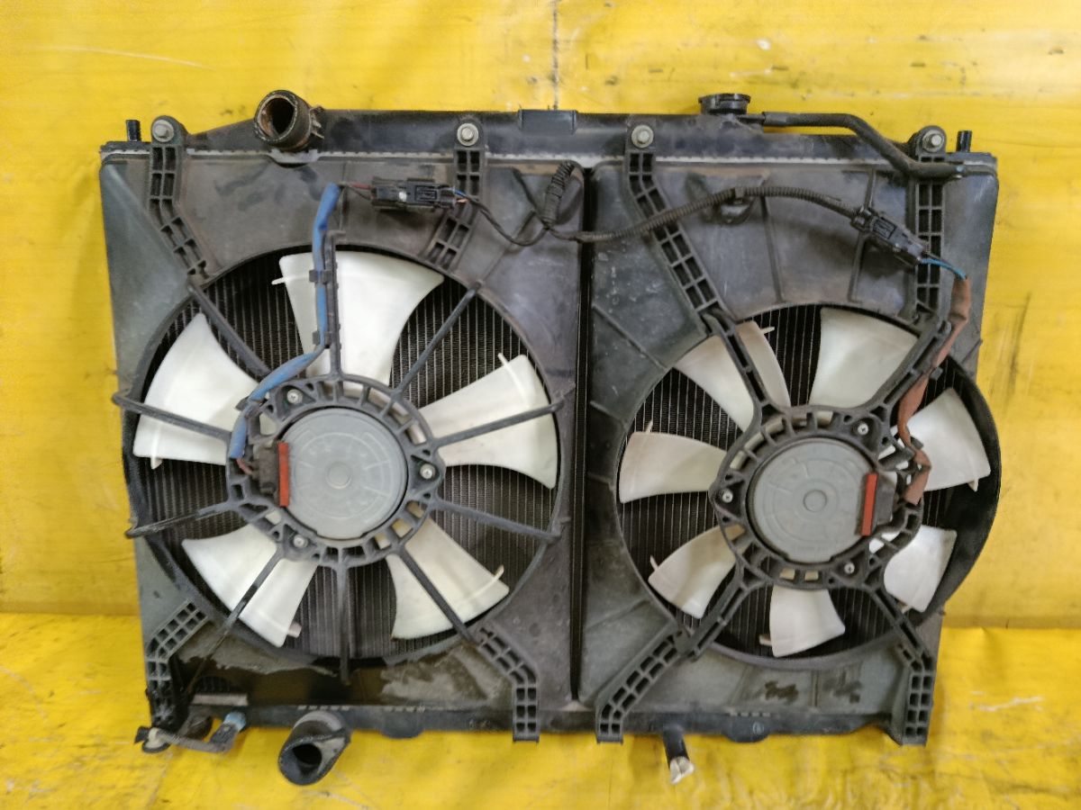 Радиатор ДВС на Honda Stepwgn RK1 R20A Фото 2