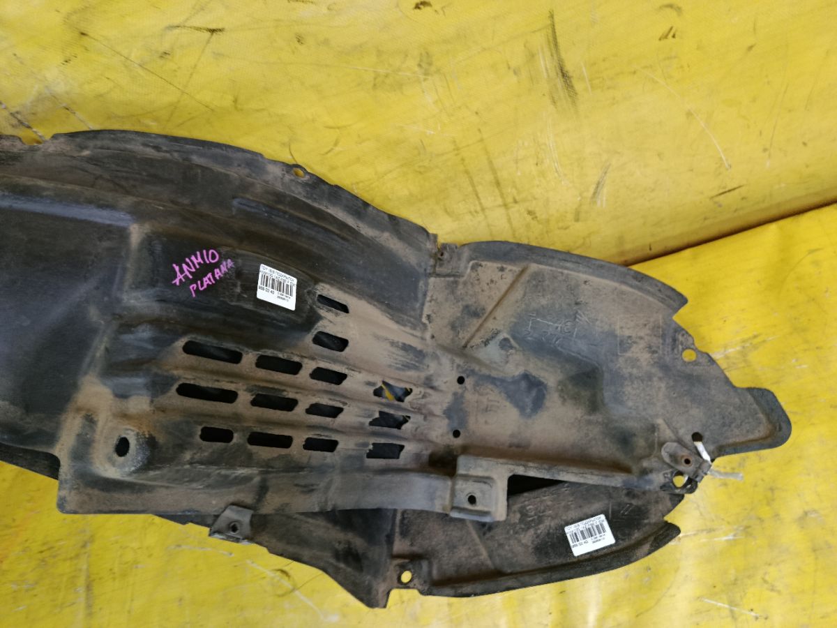 Подкрылок 53876-44070, 53875-44070 на Toyota Isis ANM10G 1AZ-FSE Фото 2