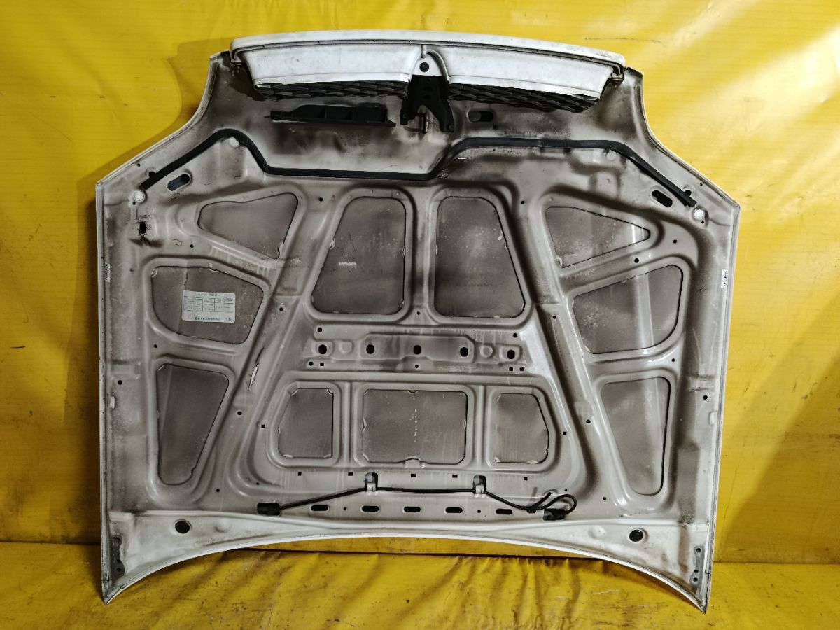 Капот на Subaru Legacy Wagon BH5 Фото 10