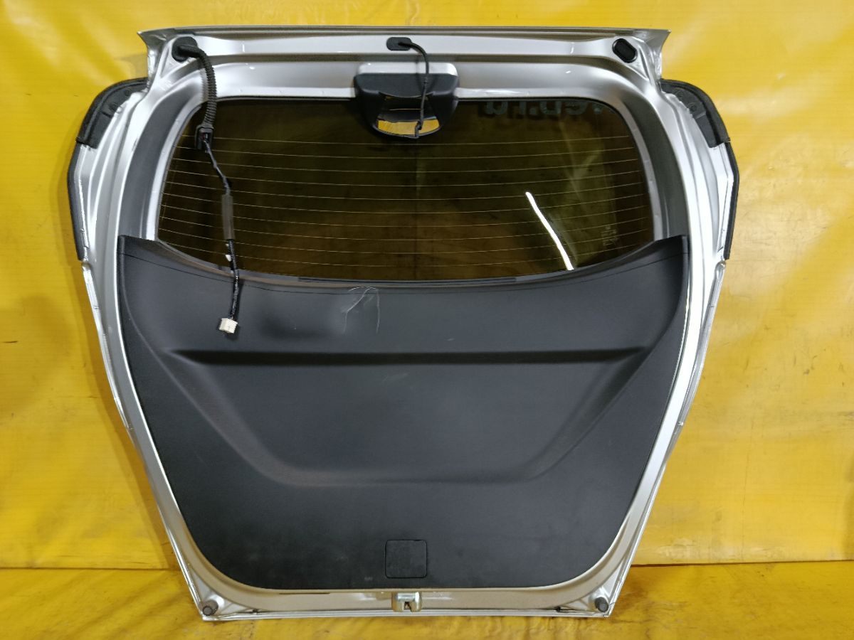 Дверь задняя на Honda Freed Spike GB3 Фото 8