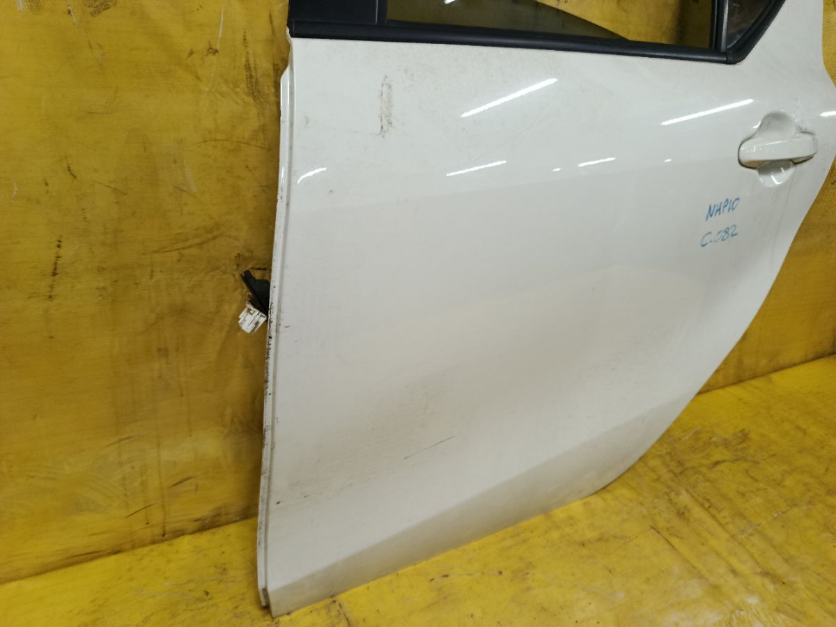 Дверь боковая на Toyota Aqua NHP10 Фото 3