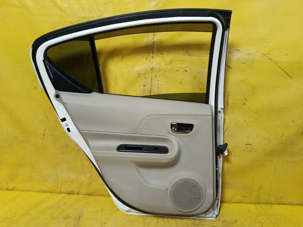 Дверь боковая на Toyota Aqua NHP10 Фото 4