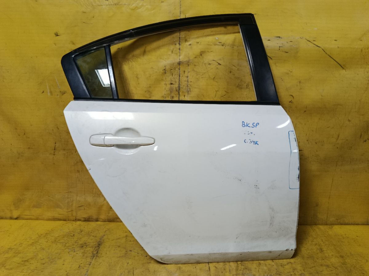 Дверь боковая на Mazda Axela BK5P Фото 1