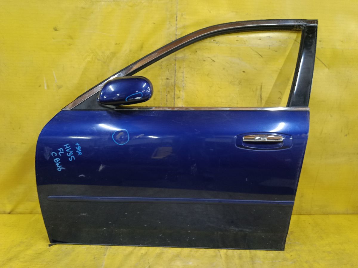 Дверь боковая на Nissan Skyline HV35 Фото 1
