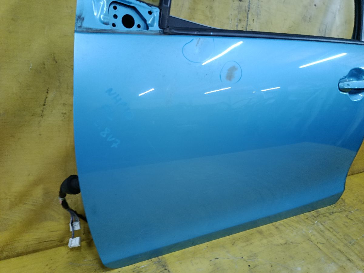 Дверь боковая на Toyota Aqua NHP10 Фото 3