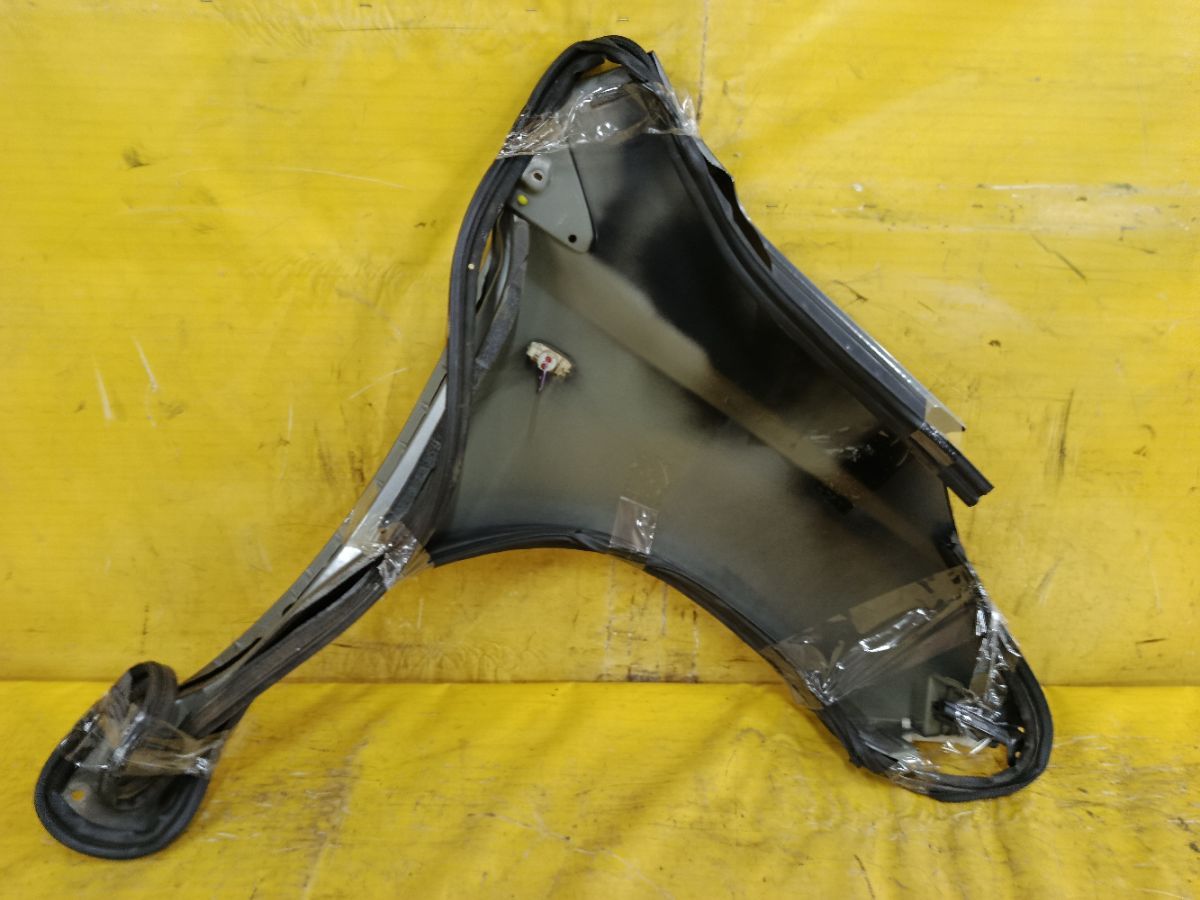 Крыло переднее на Nissan Note E11 Фото 6