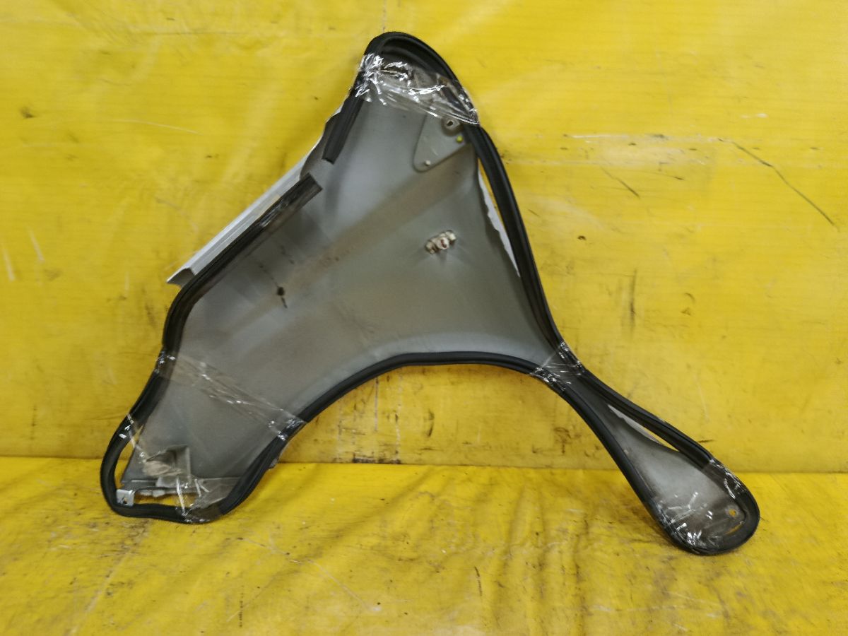 Крыло переднее на Nissan Note E11 Фото 5
