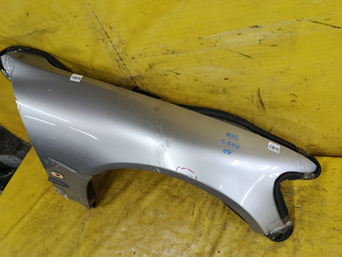 Крыло переднее на Nissan Stagea M35 Фото 2