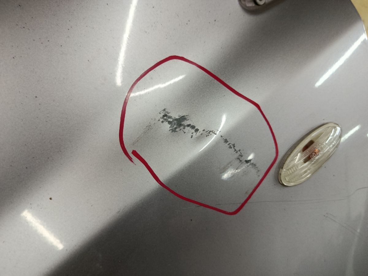 Крыло переднее на Nissan Note E11 Фото 4