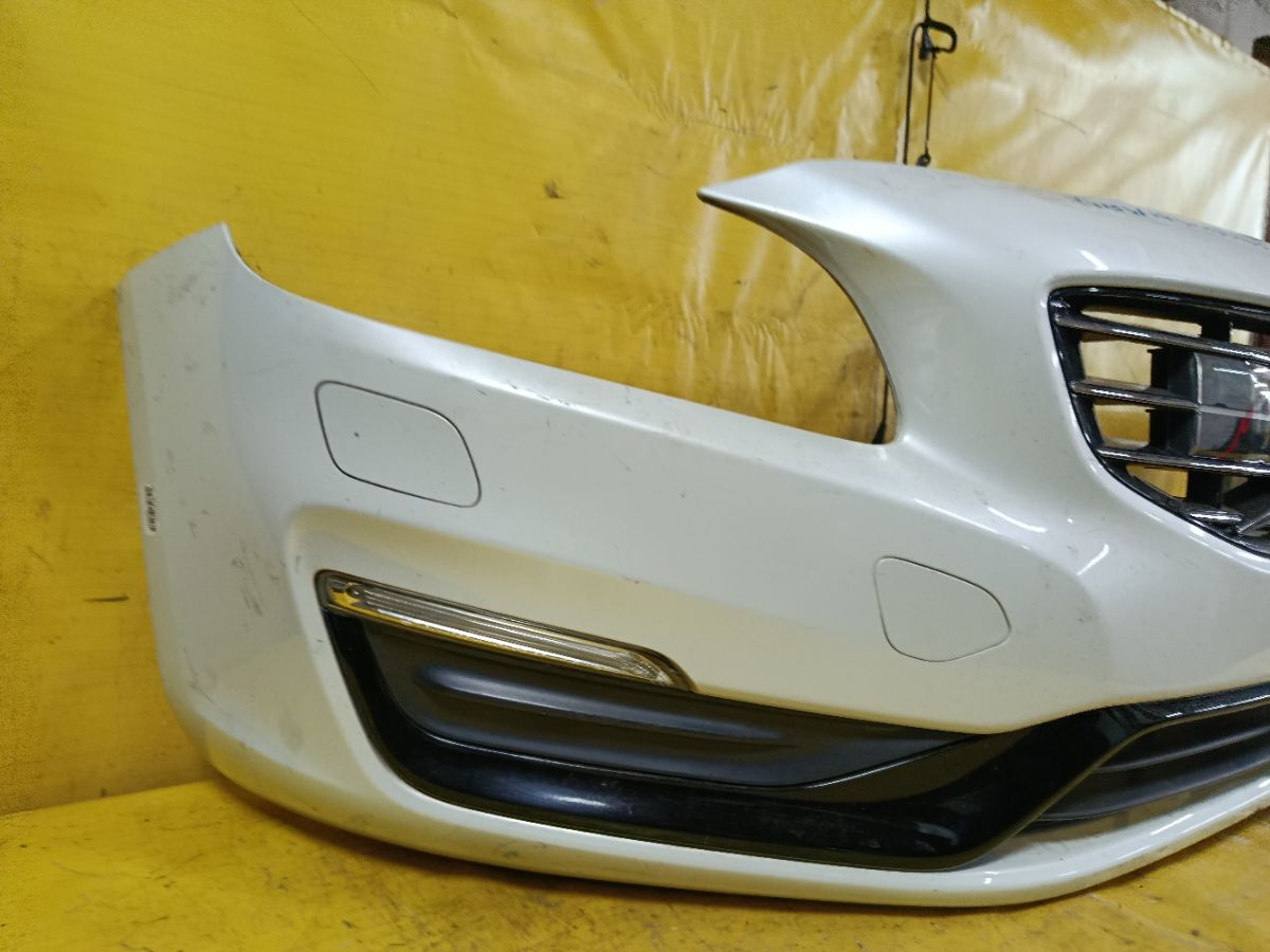 Бампер на Volvo V60 FW Фото 4