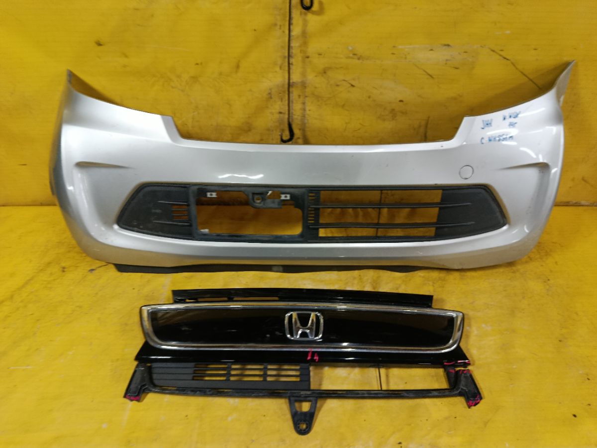 Бампер на Honda N-Wgn JH1 Фото 1