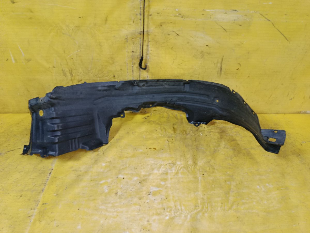 Подкрылок на Nissan Sunny FB15 QG15DE Фото 4