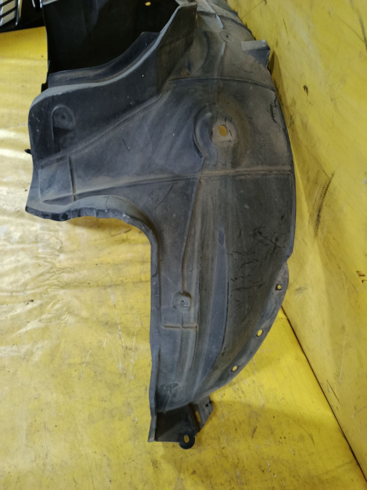Подкрылок 63840-1U600, 212630, 2711FP1, 2711FP1T, 63840-8Y20A, 63840-9U000, 63840-9U20A, 63840-9U20B, 638429U000, 8400-618, 915.NS11115R, 974592, DS11174AR, DT501016L0R00, FP 5013 388, NNNOT06-300-R, NNNOT06300R, NNNOT06301R, PDS11174AR, ST-DTE1-016L-1 на Nissan Note E11 HR15DE Фото 3