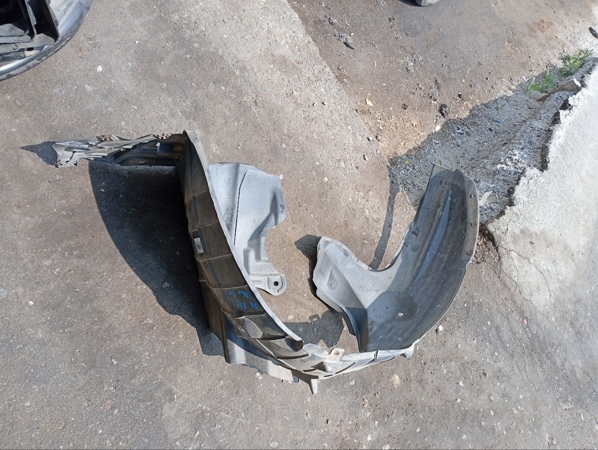 Подкрылок 63840-1U600, 212630, 2711FP1, 2711FP1T, 63840-8Y20A, 63840-9U000, 63840-9U20A, 63840-9U20B, 638429U000, 8400-618, 915.NS11115R, 974592, DS11174AR, DT501016L0R00, FP 5013 388, NNNOT06-300-R, NNNOT06300R, NNNOT06301R, PDS11174AR, ST-DTE1-016L-1 на Nissan Note E11 HR15DE Фото 5