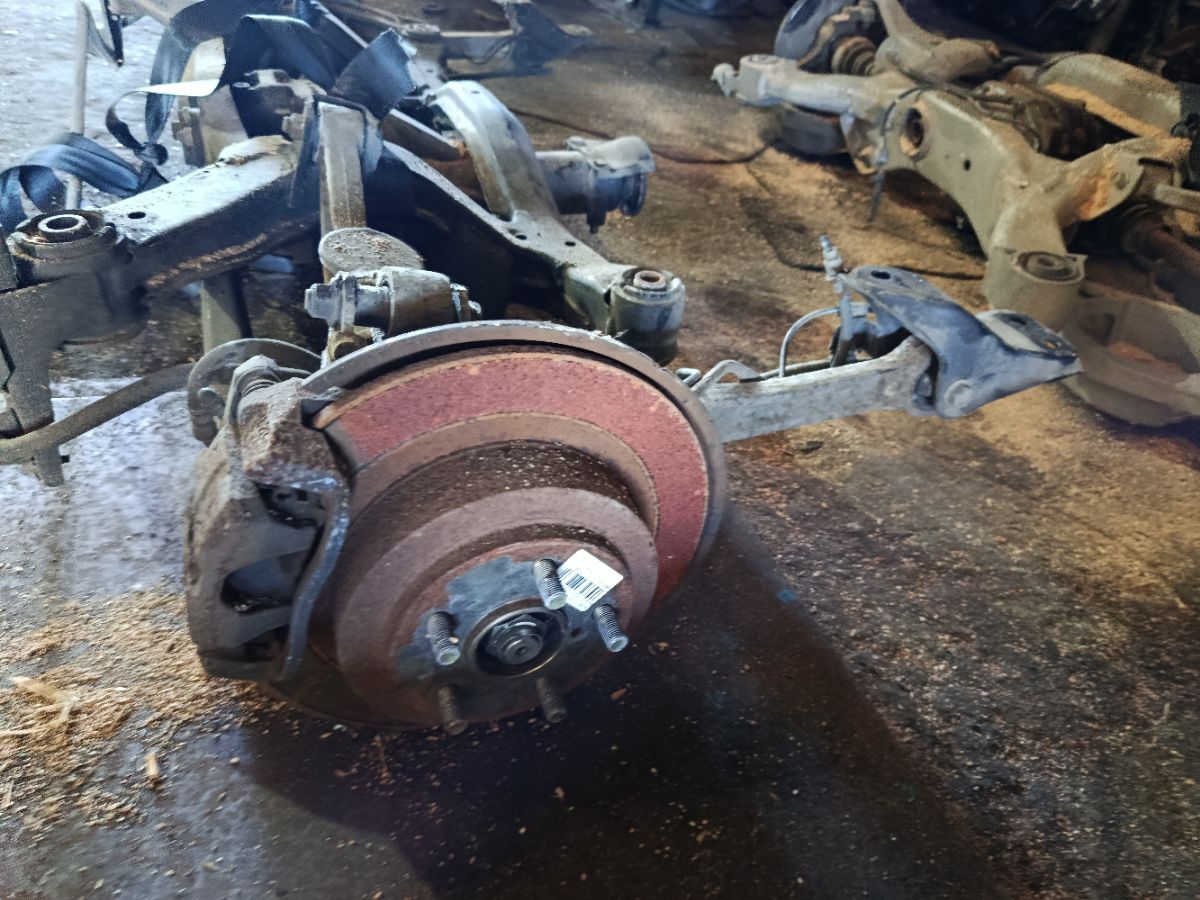 Балка подвески на Subaru Legacy Lancaster BH9 EJ254 Фото 2