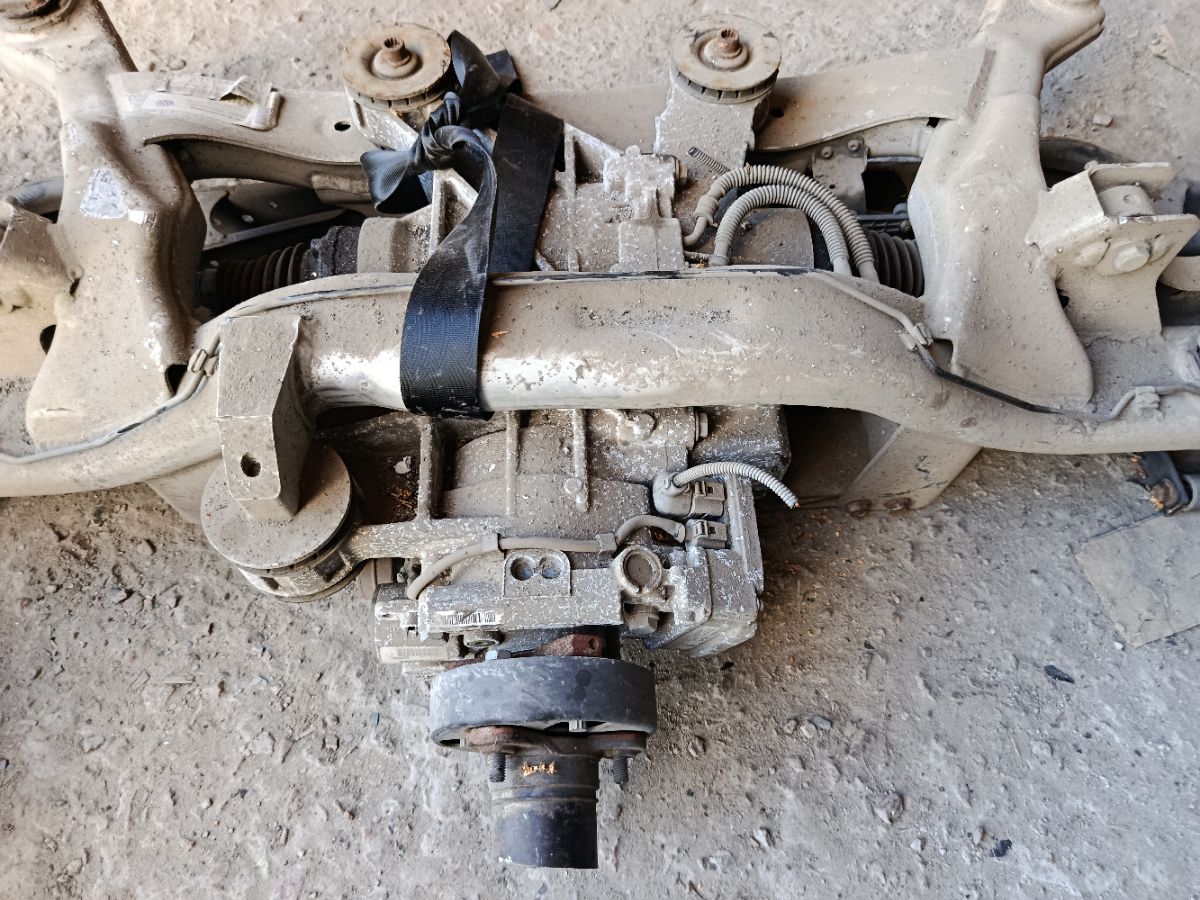 Балка подвески 3C0505235S, 1K0501204A, 1K0907554K на Volkswagen Passat 3С Фото 2