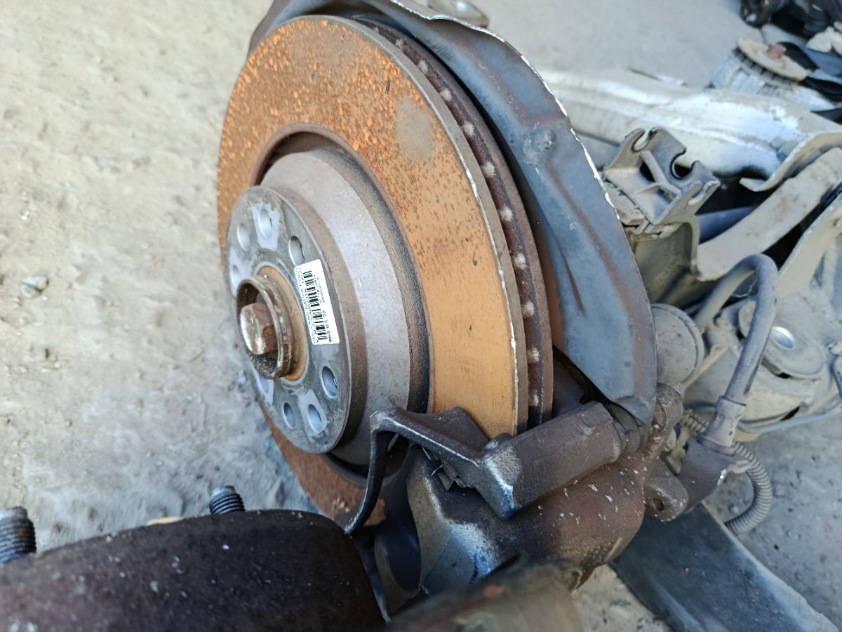Балка подвески 3C0505235S, 1K0501204A, 1K0907554K на Volkswagen Passat 3С Фото 8