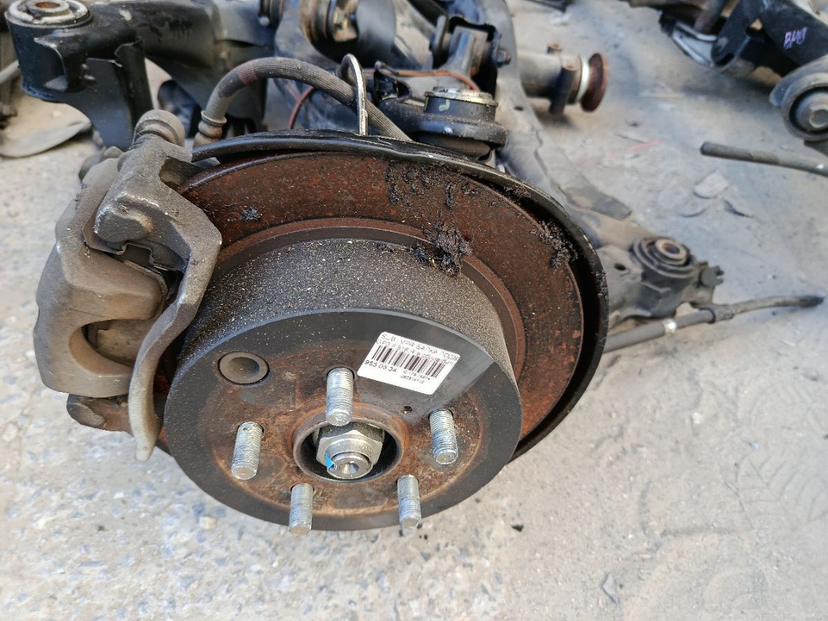 Балка подвески на Subaru Impreza GP3 FB16 Фото 11