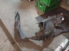 Подкрылок 63840-1U600, 212630, 2711FP1, 2711FP1T, 63840-8Y20A, 63840-9U000, 63840-9U20A, 63840-9U20B, 638429U000, 8400-618, 915.NS11115R, 974592, DS11174AR, DT501016L0R00, FP 5013 388, NNNOT06-300-R, NNNOT06300R, NNNOT06301R, PDS11174AR, ST-DTE1-016L-1 на Nissan Note E11 HR15DE Фото 6