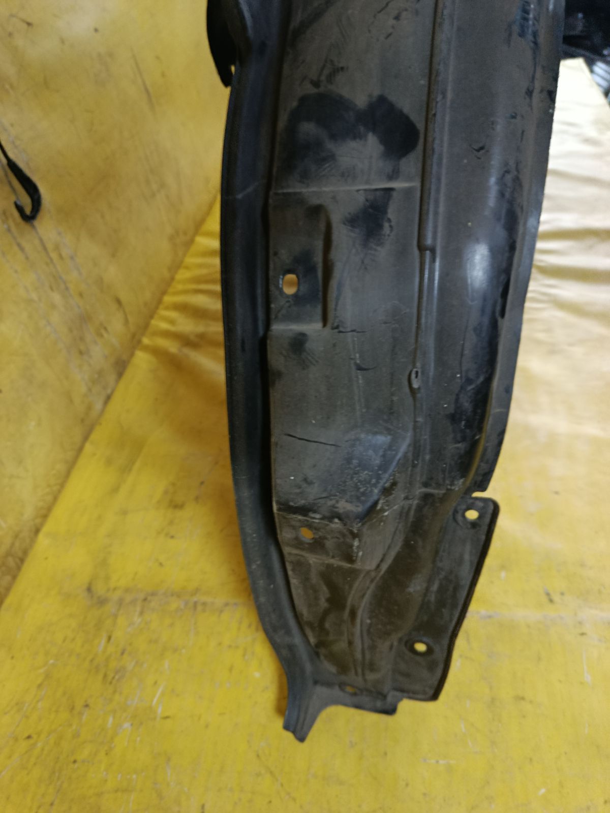 Подкрылок 59110AG000 на Subaru Legacy Wagon BP5 EJ20 Фото 2