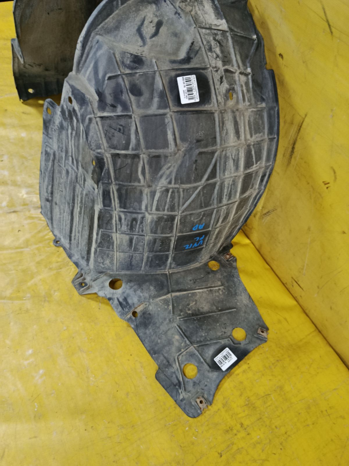 Подкрылок 63843-CV70B, 63843-CV00B на Nissan Ad Van VY12 HR15DE Фото 2