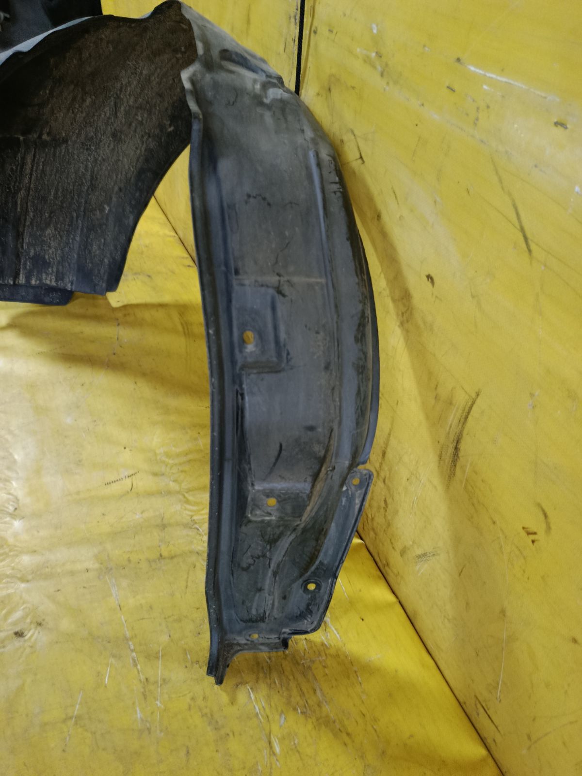 Подкрылок 59110AG001 на Subaru Legacy Wagon BP5 EJ20 Фото 3