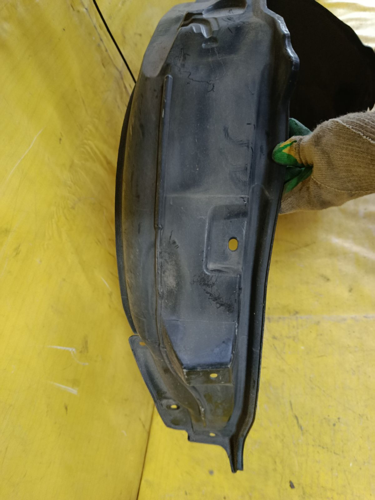 Подкрылок 59110AG011 на Subaru Legacy Wagon BP5 EJ20 Фото 4