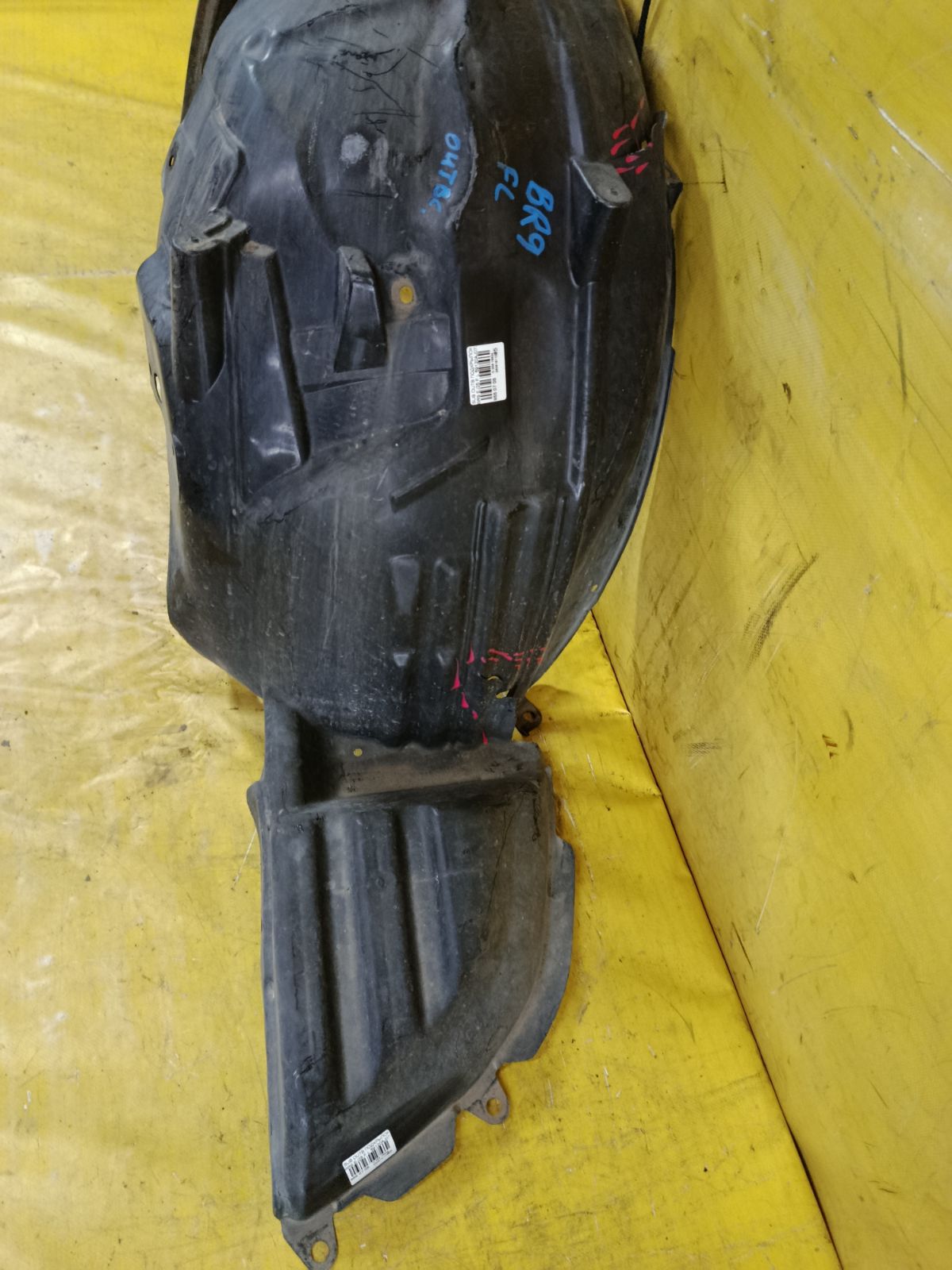 Подкрылок 59120AJ070 на Subaru Outback BR9 EJ25 Фото 2