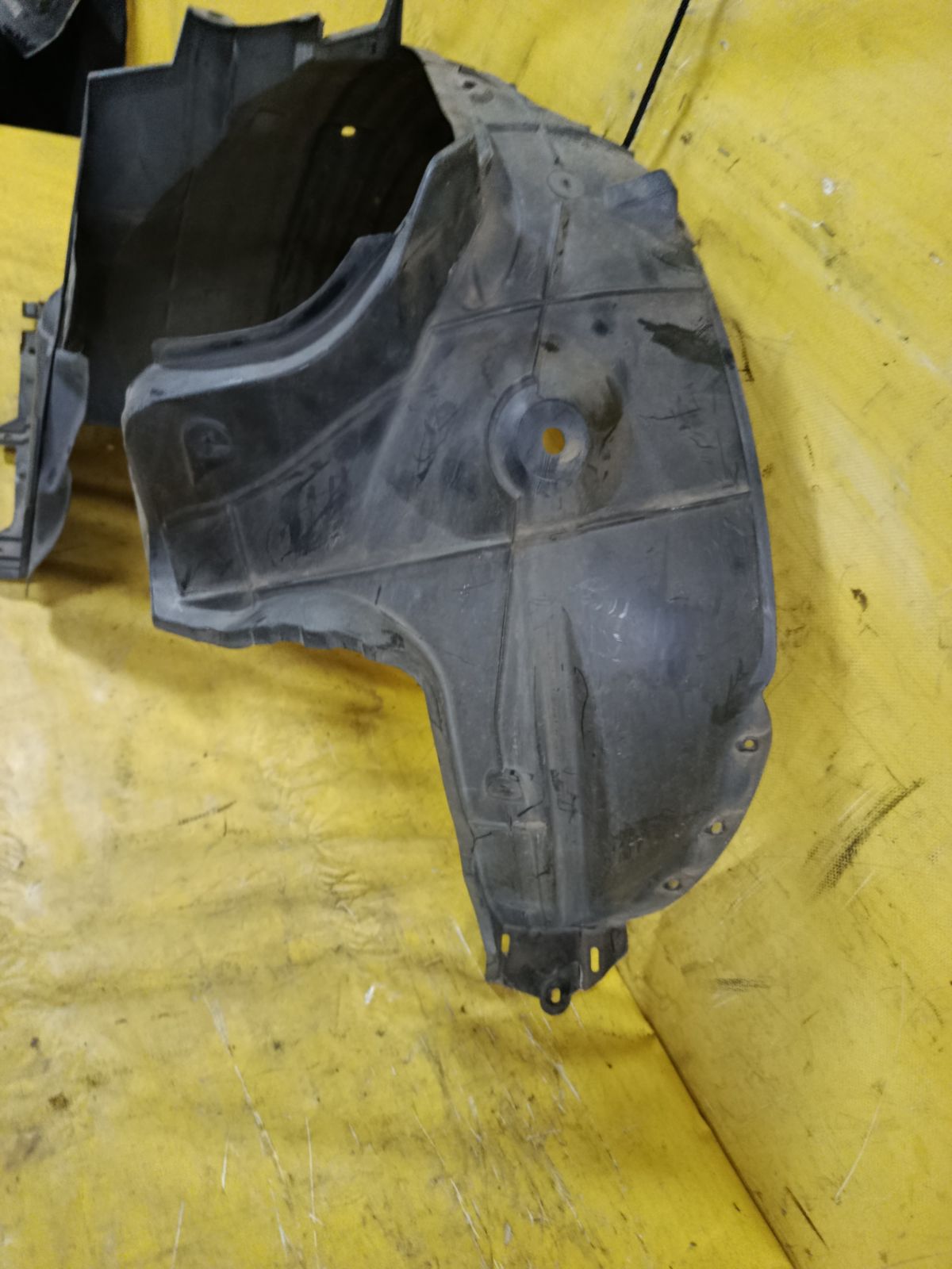 Подкрылок 63840-1U600, 212630, 2711FP1, 2711FP1T, 63840-8Y20A, 63840-9U000, 63840-9U20A, 63840-9U20B, 638429U000, 8400-618, 915.NS11115R, 974592, DS11174AR, DT501016L0R00, FP 5013 388, NNNOT06-300-R, NNNOT06300R, NNNOT06301R, PDS11174AR, ST-DTE1-016L-1 на Nissan Note E11 HR15DE Фото 3