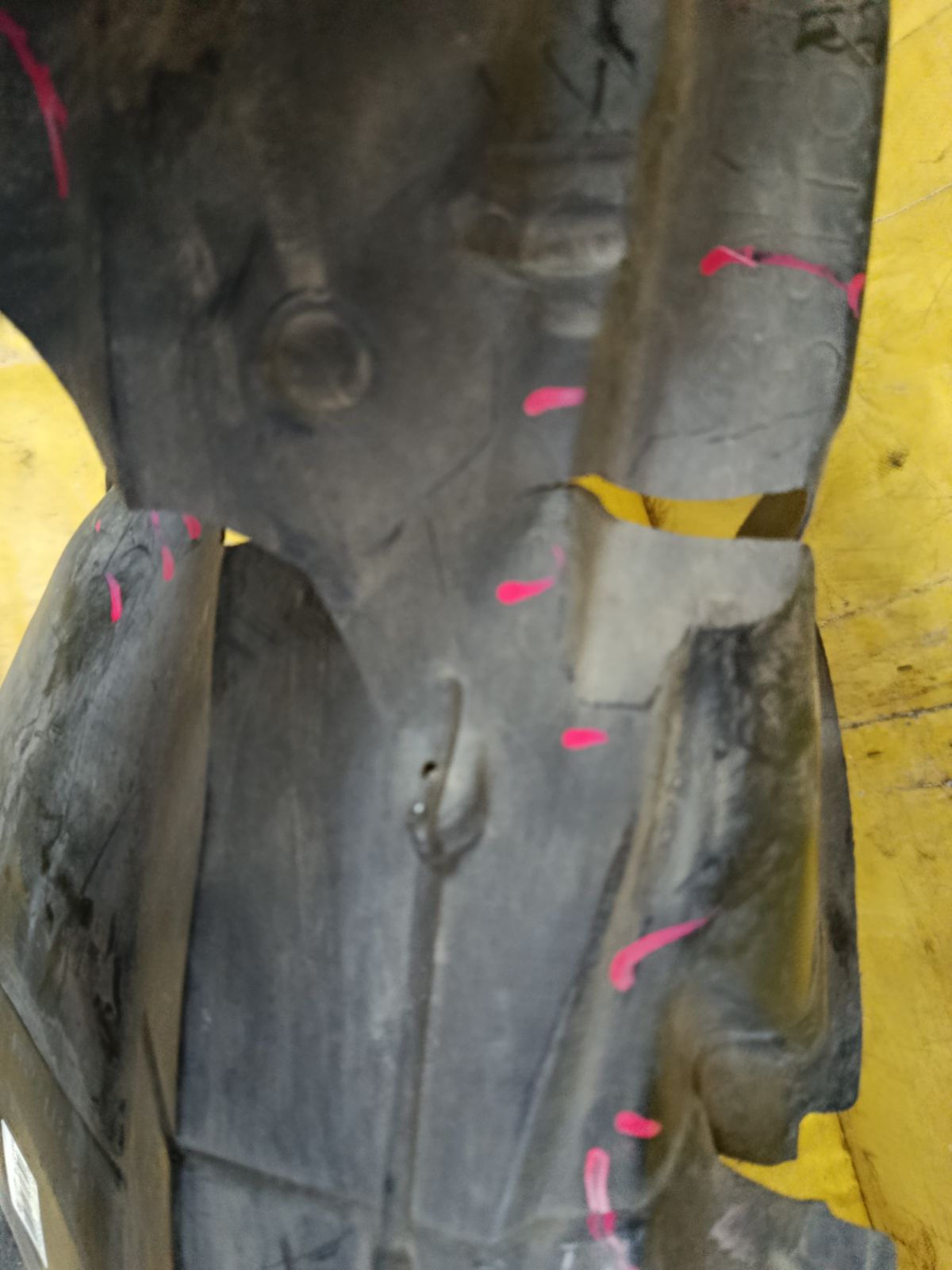 Подкрылок 59110AG011 на Subaru Legacy Wagon BP5 EJ20 Фото 4
