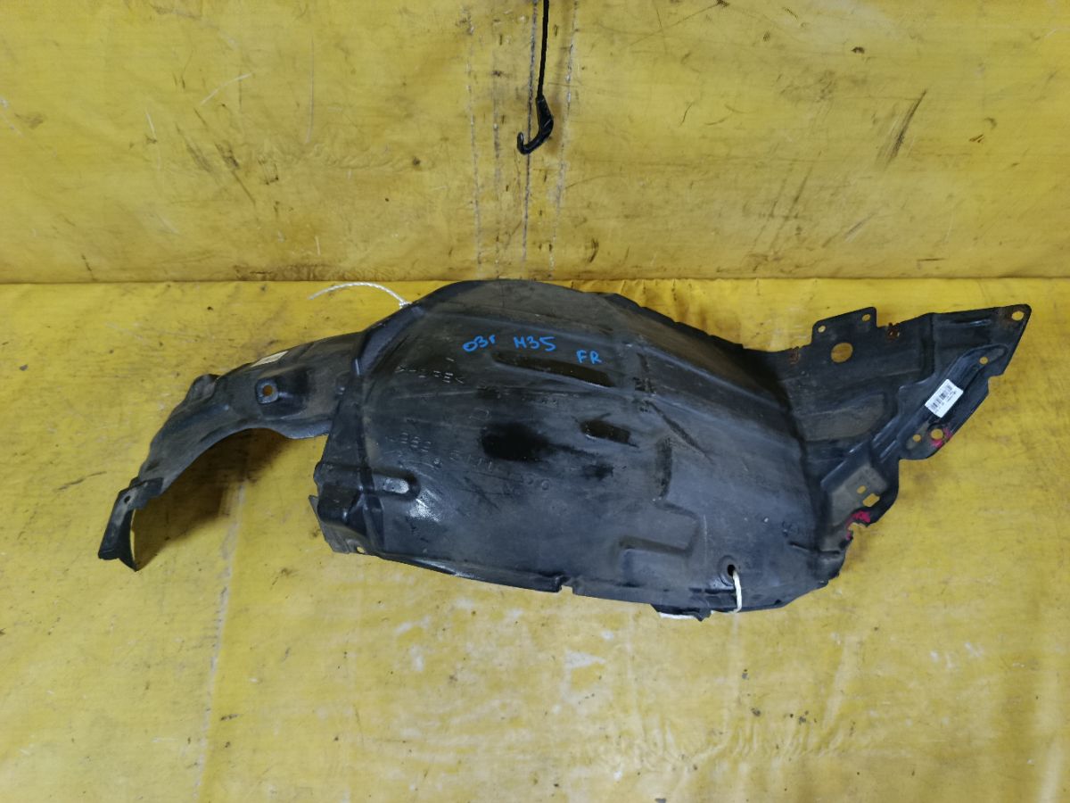 Подкрылок 63844-AQ000, 63842-AQ000 на Nissan Stagea M35 VQ25DD Фото 1