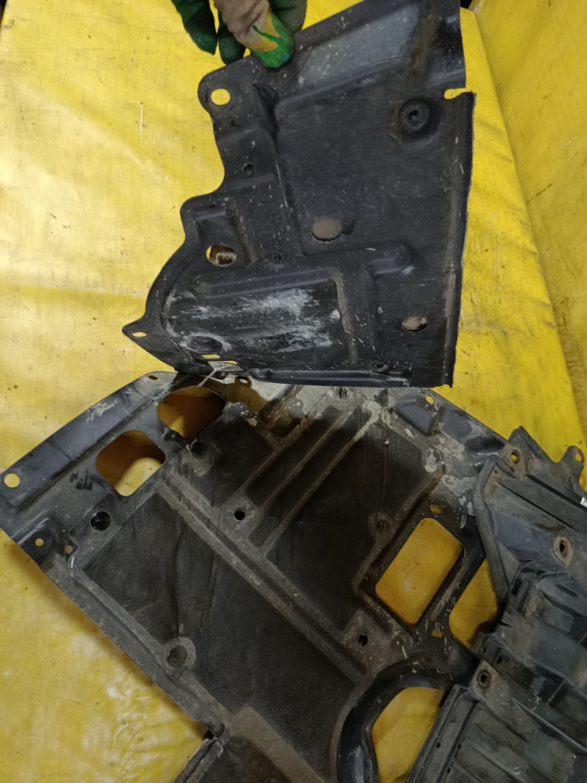 Защита двигателя 51410-76013, 52618-47010 на Toyota Prius ZVW30 2ZR-FXE Фото 6