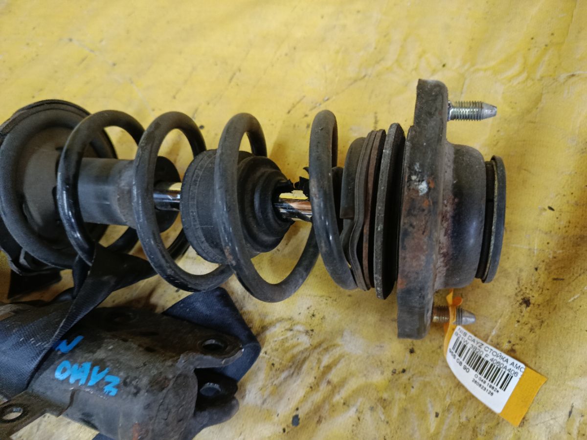 Стойка амортизатора 4060A406 на Nissan Dayz B21W 3B20 Фото 2