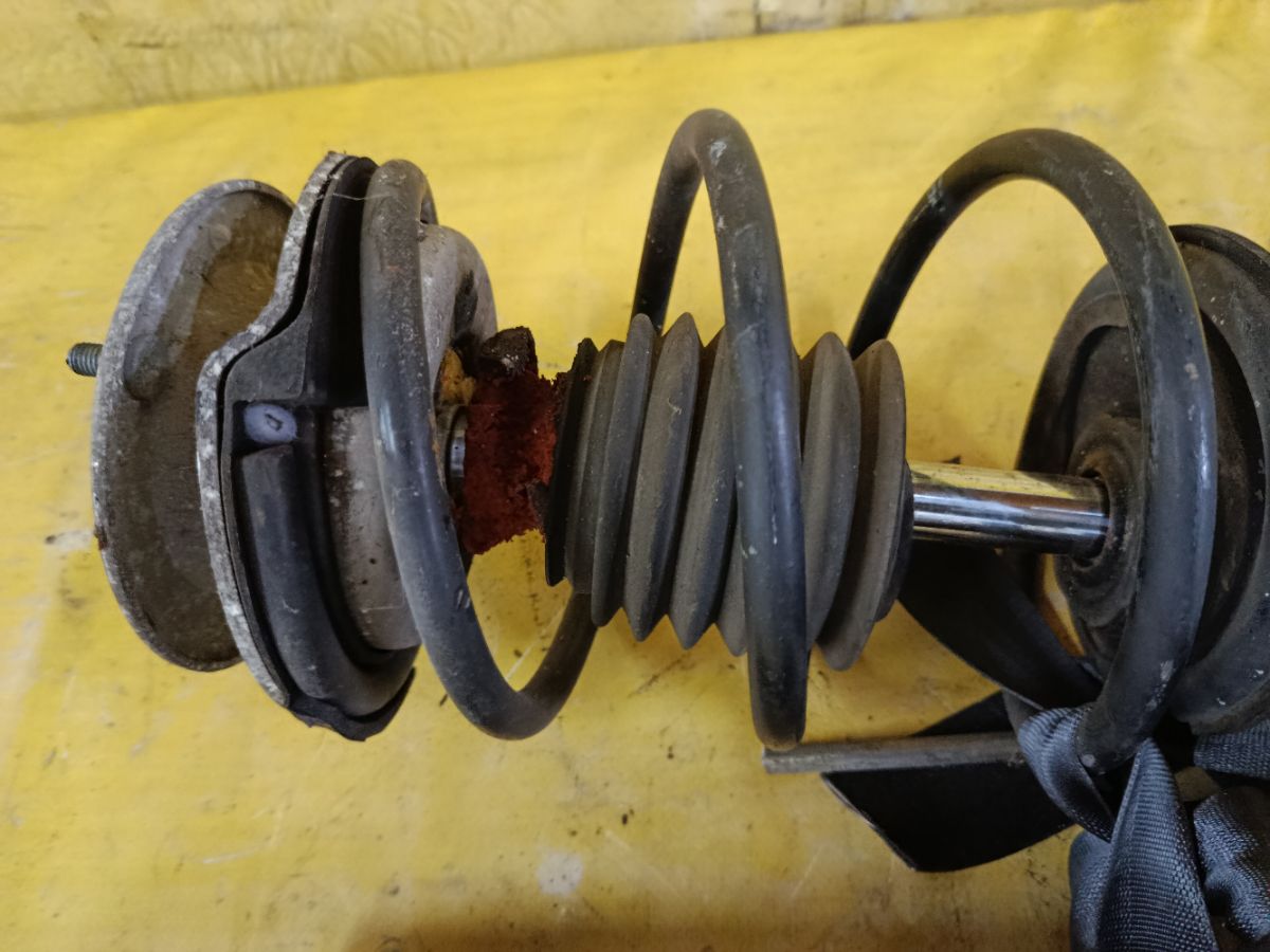 Стойка амортизатора 824903556408, 824903556407 на Bmw 3-Series E46-AM32 M52-256S4 Фото 3