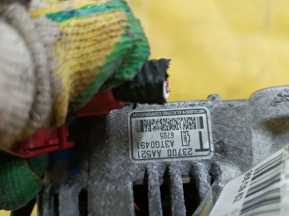 Генератор 23700-AA521, 	23700AA522, 23700AA520 на Subaru Legacy Wagon BP5 EJ204 Фото 3