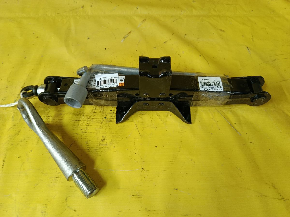 Домкрат на Mitsubishi Rvr GA3W Фото 1