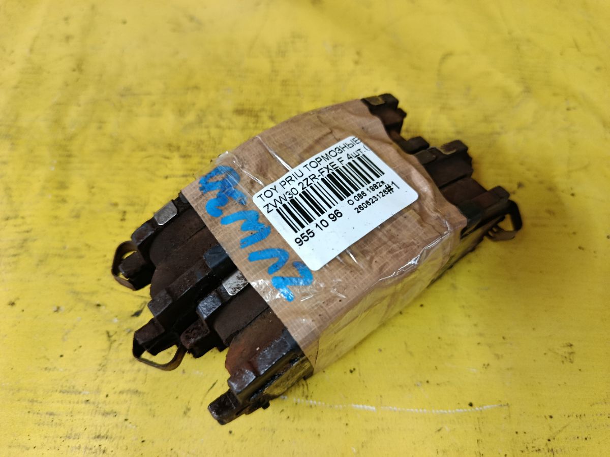 Тормозные колодки на Toyota Prius ZVW30 2ZR-FXE Фото 1