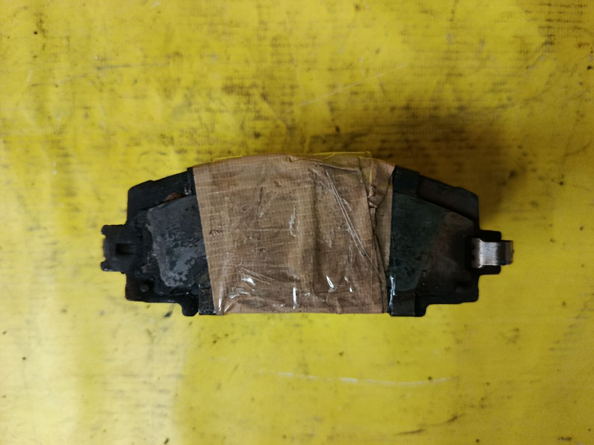 Тормозные колодки на Toyota Prius ZVW30 2ZR-FXE Фото 2