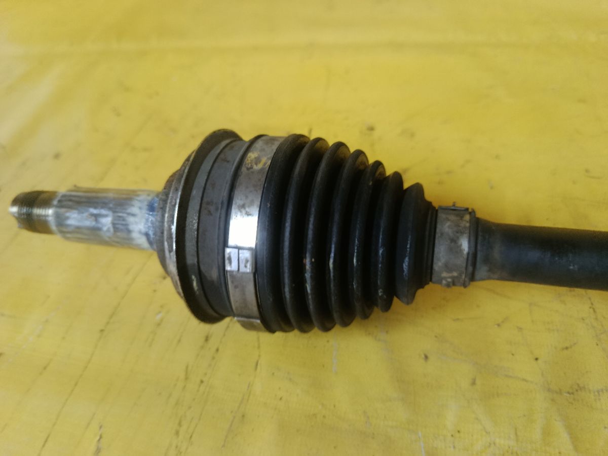 Привод на Toyota Pixis Mega LA700A KF-VE Фото 3
