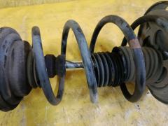 Стойка амортизатора 48510-28330 на Toyota Noah ZRR70G 3ZR-FAE Фото 2