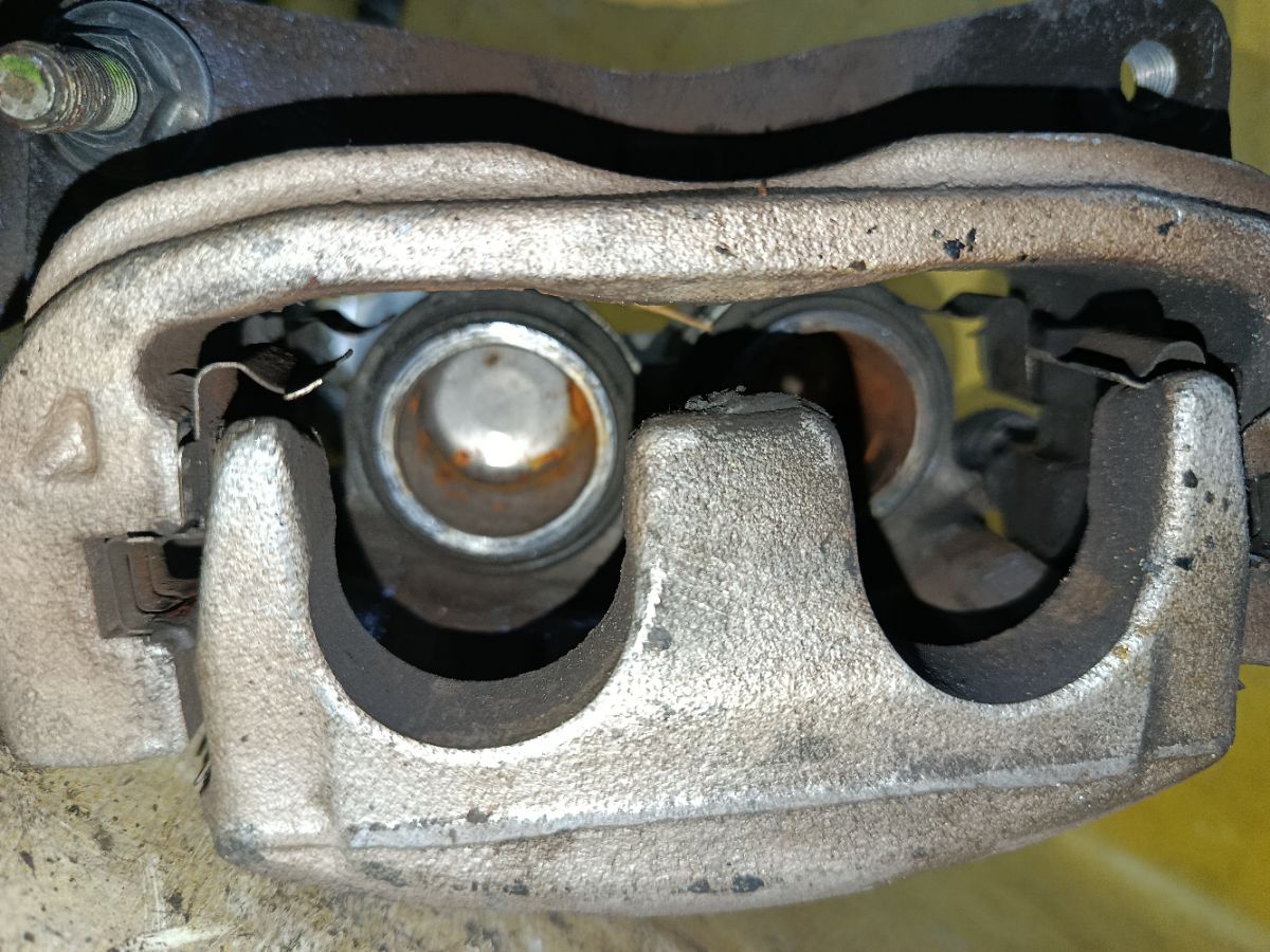 Суппорт на Subaru Exiga YAM FB25A Фото 3
