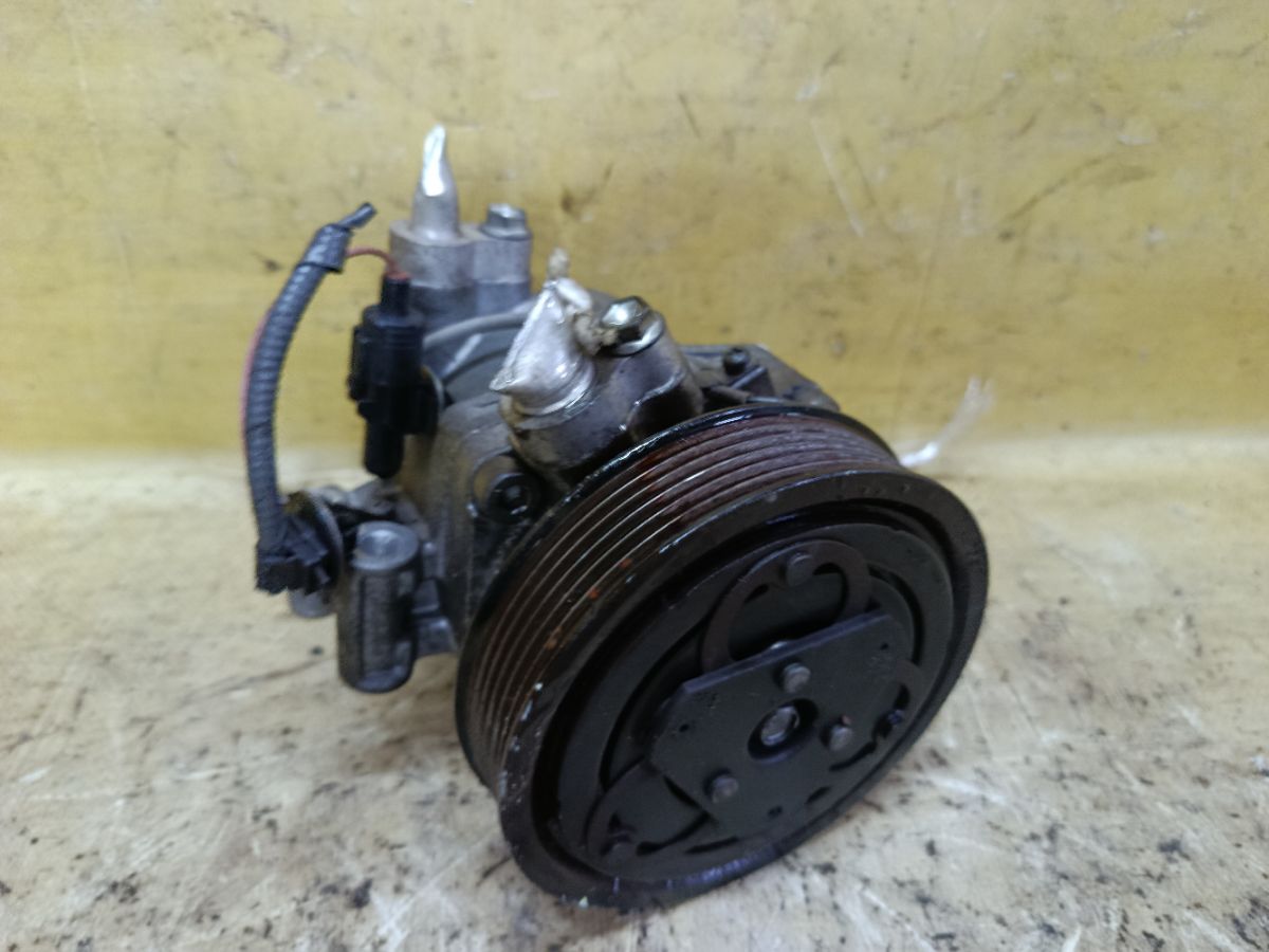 Компрессор кондиционера 95201-50M10 на Suzuki Wagon R MH34S R06A Фото 3