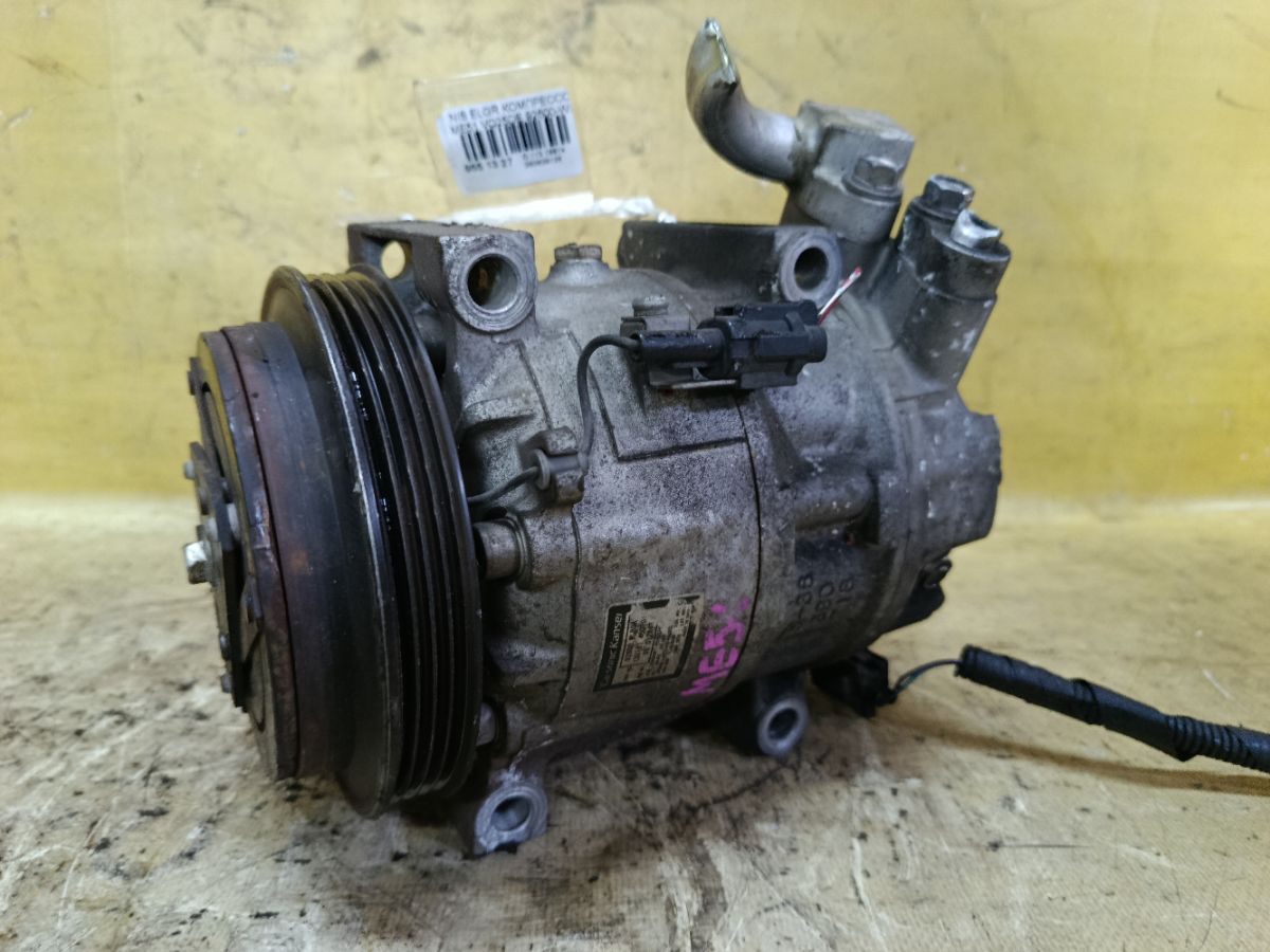 Компрессор кондиционера 92600-WL80A на Nissan Elgrand ME51 VQ25DE Фото 1