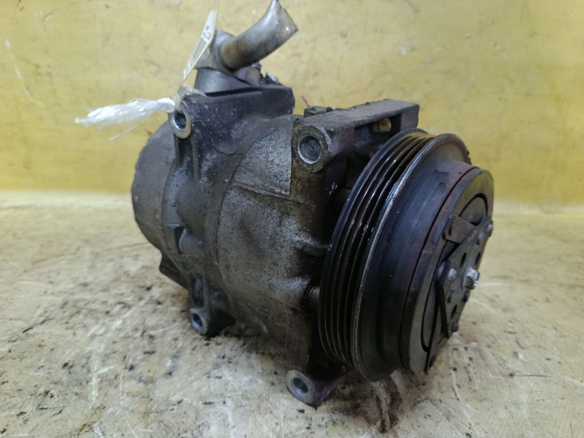 Компрессор кондиционера 92600-WL80A на Nissan Elgrand ME51 VQ25DE Фото 3