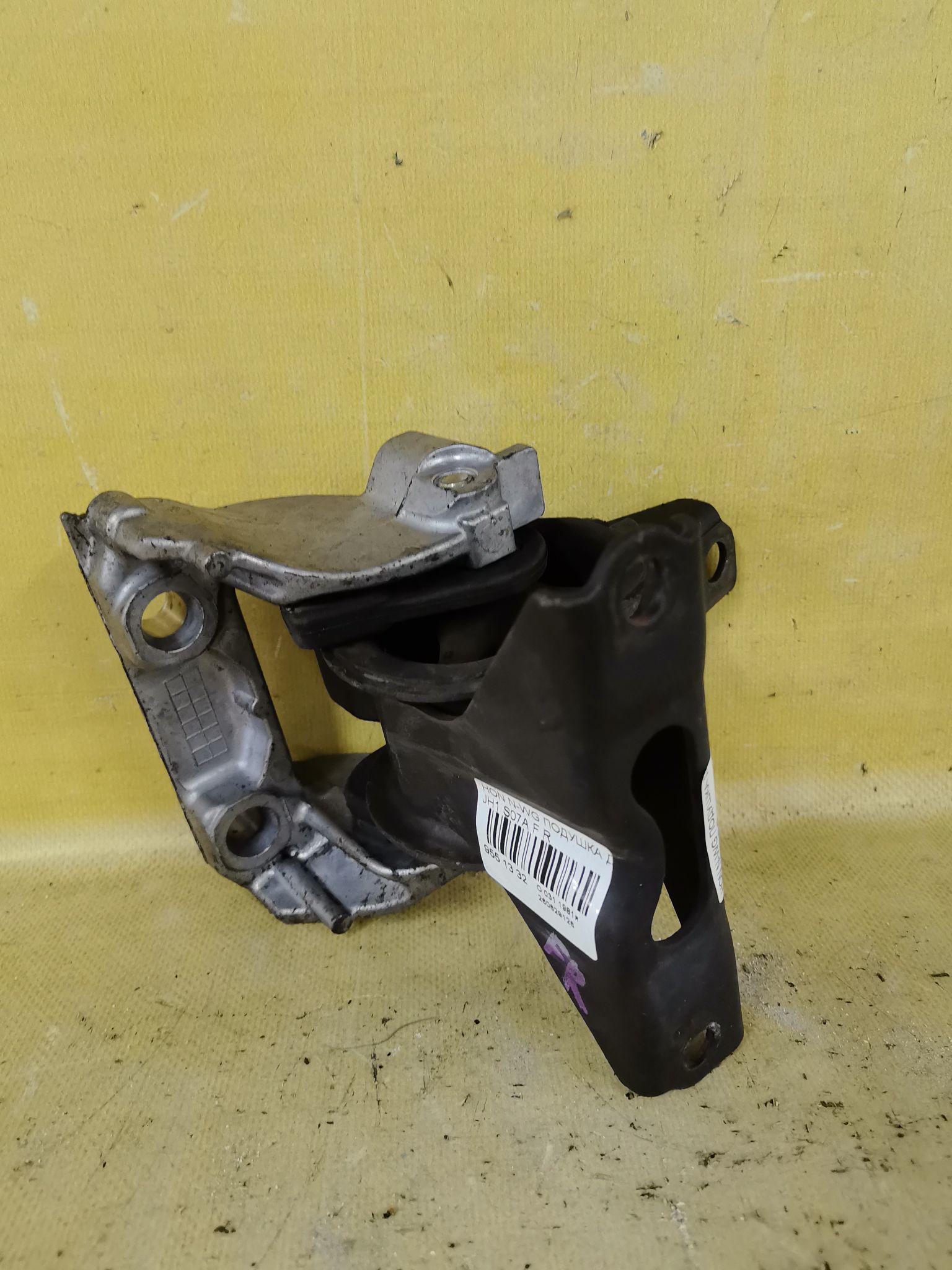 Подушка двигателя на Honda N-Wgn JH1 S07A Фото 1